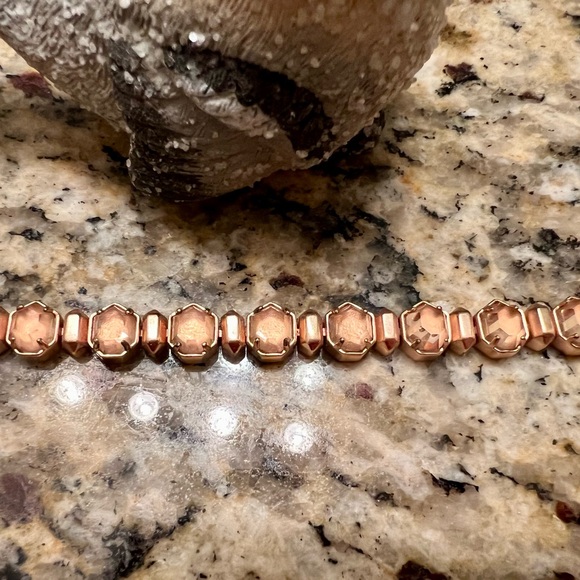 EEUC ROSE GOLD/PEACH TARA - Picture 3 of 8